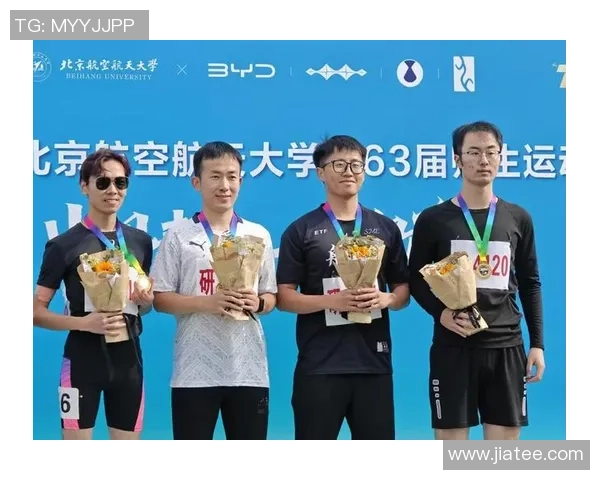 南京足球队在钻石联赛中的拼搏历程与荣耀时刻全景回顾